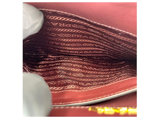 Borsa a tracolla in pelle rossa Prada Rosso - vista 12