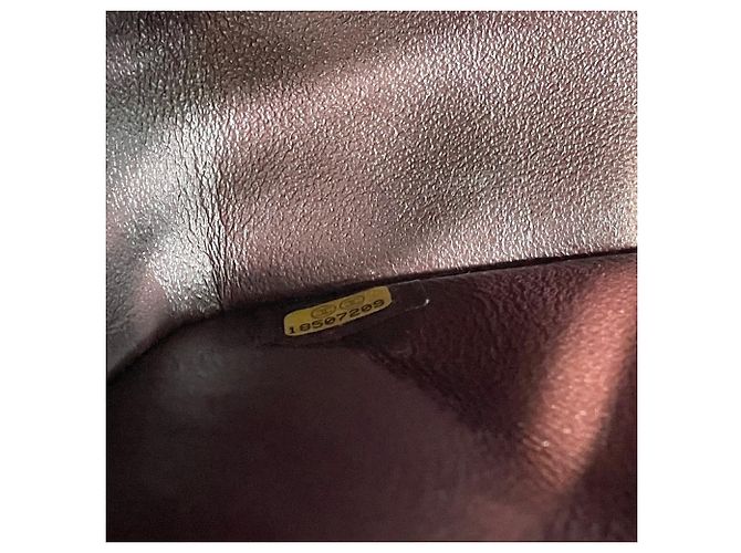 Borsa a tracolla Chanel Matelassé 25 Nero - vista 18