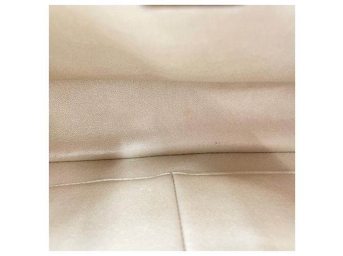 Timeless Borsa a tracolla Chanel Matelassé 25 in Beige - vista 11