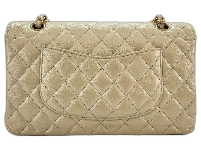 Timeless Borsa a tracolla Chanel Matelassé 25 in Beige - vista 3