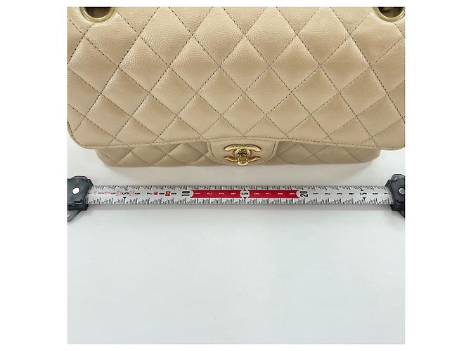 Timeless Borsa a tracolla Chanel Matelassé 25 in Beige - vista 4