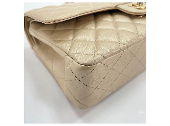 Timeless Borsa a tracolla Chanel Matelassé 25 in Beige - vista 8