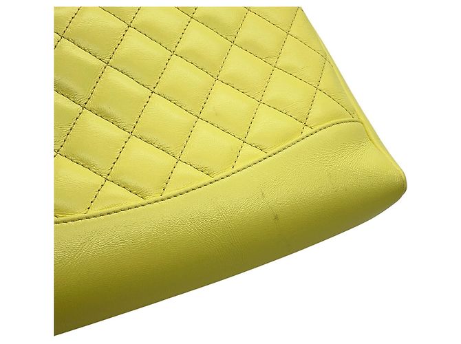Timeless Borsa a Spalla Chanel Matelasse Small Chain Giallo - vista 10