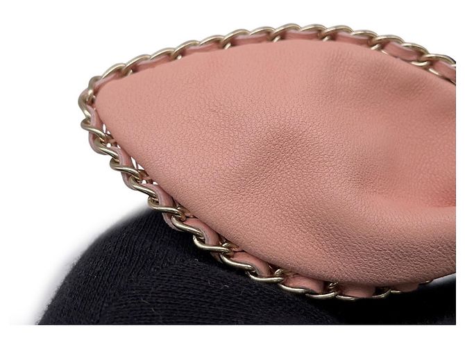 Scrunchie in pelle rosa Chanel - vista 5