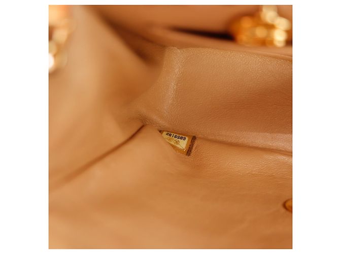 Chanel Classic Flap Small Borsa in Pelle Beige - vista 14