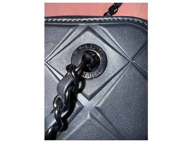 Borsa a tracolla Chanel in pelle nera trapuntata Nero - vista 3
