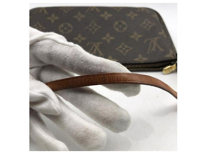 Borsa Louis Vuitton Pochette Accessoires Marrone - vista 5