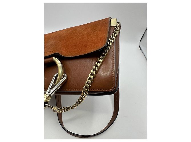 Chloé Faye Borsa a Tracolla in Pelle Marrone - vista 9