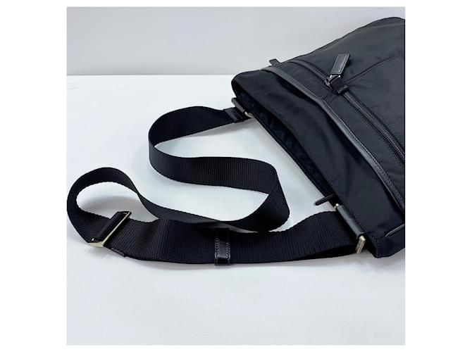 Borsa a tracolla in nylon nero Prada - vista 10
