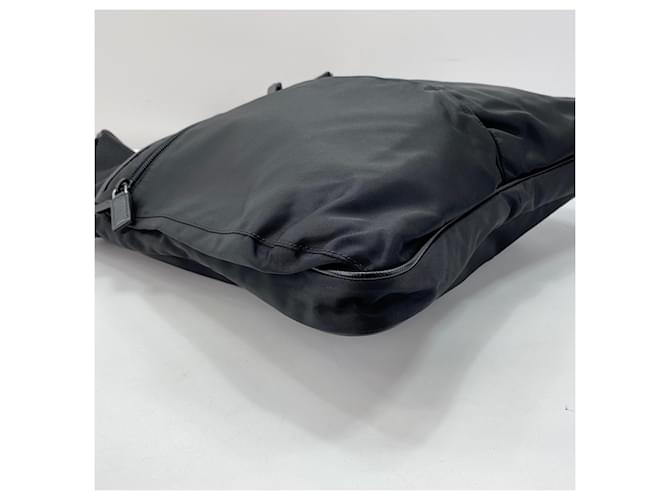 Borsa a tracolla in nylon nero Prada - vista 8