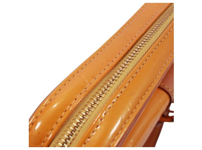 Borsa a Spalla Louis Vuitton Christie MM Giallo - vista 19