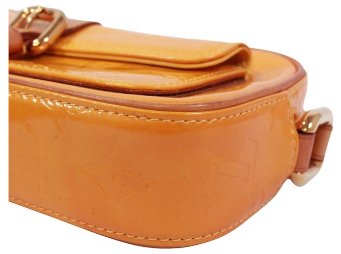 Borsa a Spalla Louis Vuitton Christie MM Giallo - vista 4