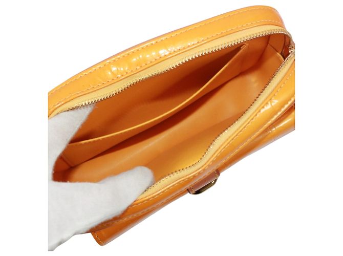 Borsa a Spalla Louis Vuitton Christie MM Giallo - vista 6