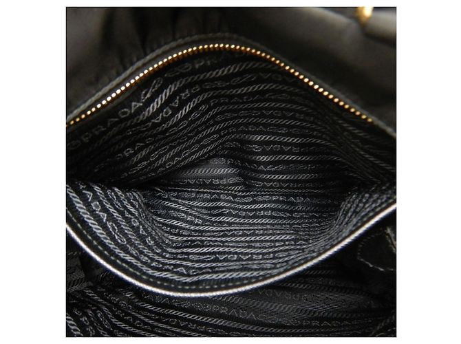Borsa a mano nera in nylon e pelle Prada Nero - vista 18
