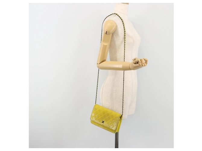 CHANEL Matelasse Chain Shoulder Bag Velor Yellow Silver CC Auth 190362A Argento Giallo - vista 26