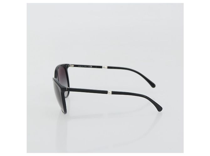 Occhiali da sole CHANEL in plastica nera CC Auth hk3945 Nero - vista 4
