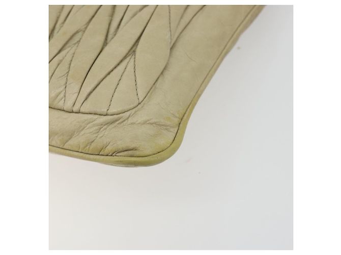 Borsa a Spalla Miu Miu Matelassé in Pelle Beige Oro Auth bs36288 D'oro - vista 15