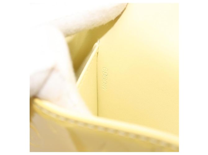 LOUIS VUITTON Monogram Vernis Thompson Street Bag Lime Yellow M91071 Auth 192632 D'oro - vista 12