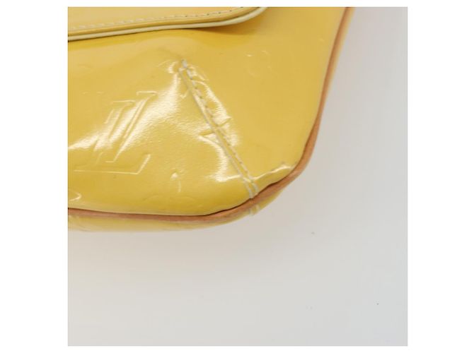 LOUIS VUITTON Monogram Vernis Thompson Street Bag Lime Yellow M91071 Auth 192632 D'oro - vista 15