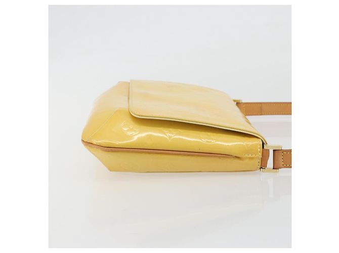 LOUIS VUITTON Monogram Vernis Thompson Street Bag Lime Yellow M91071 Auth 192632 D'oro - vista 3