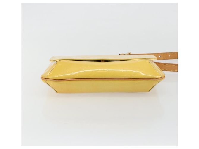 LOUIS VUITTON Monogram Vernis Thompson Street Bag Lime Yellow M91071 Auth 192632 D'oro - vista 5