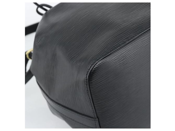 Borsa a Spalla LOUIS VUITTON Epi Petit Noe Nera M44102 LV Auth 191858V Nero - vista 15