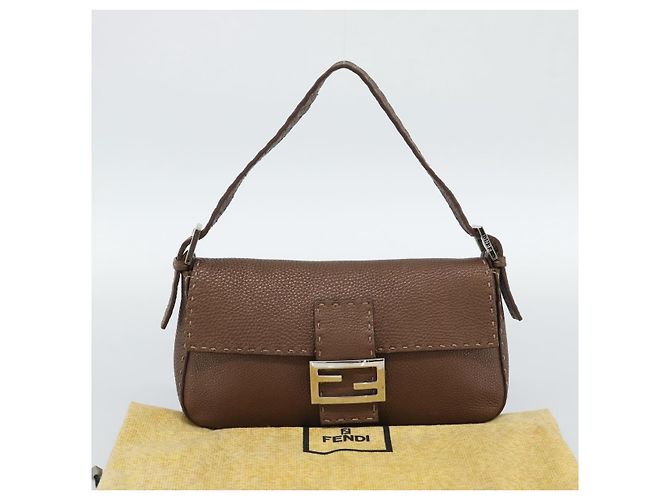Borsa a tracolla FENDI Celeria Mamma Baguette in pelle marrone argento Auth yk20699SAM - vista 23