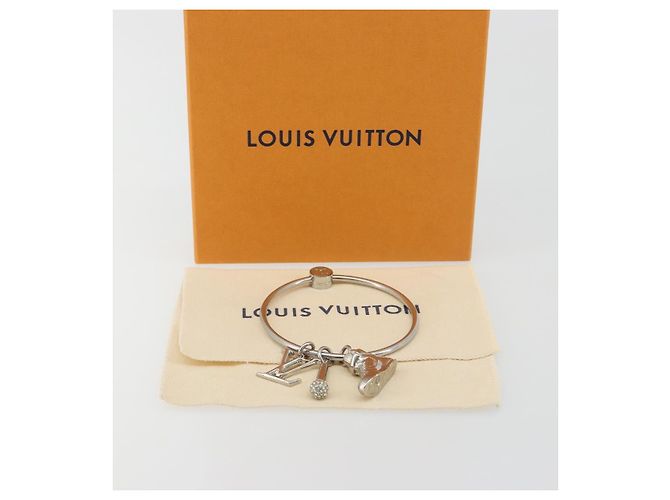 LOUIS VUITTON Portachiavi Round Charm Metal Silver M68854 LV Auth ar14134M Argento - vista 12