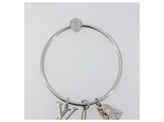 LOUIS VUITTON Portachiavi Round Charm Metal Silver M68854 LV Auth ar14134M Argento - vista 4