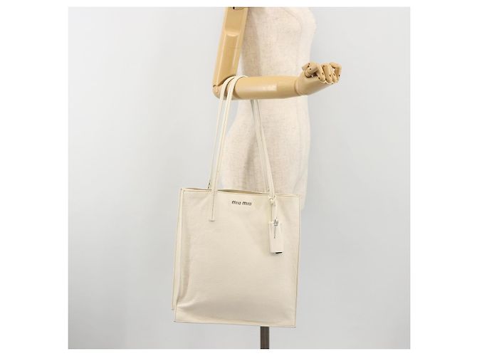 Borsa Tote Miu Miu in pelle bianco e argento Auth bs36295A - vista 25