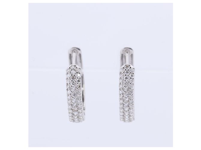 Autre Marque Orecchini in Diamante Non Signé / Unsigned K18WG 4.4g 1.0 ct Bianco - vista 3
