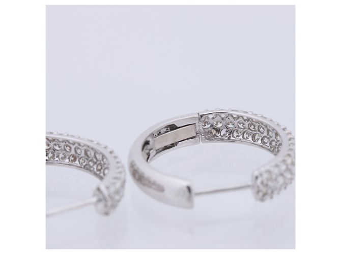 Autre Marque Orecchini in Diamante Non Signé / Unsigned K18WG 4.4g 1.0 ct Bianco - vista 9