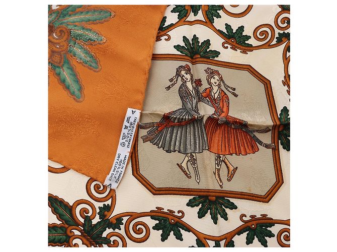 Foulard in seta Hermès Carré 90 "Joies d’Hiver" Marrone - vista 3