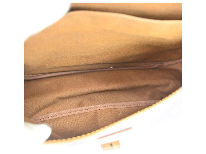 Louis Vuitton Saumur Monogram 35 Marrone - vista 3