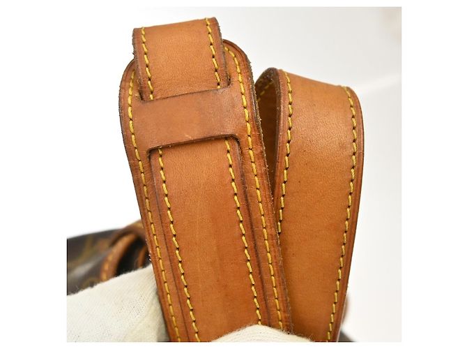 Louis Vuitton Saumur Monogram 35 Marrone - vista 5