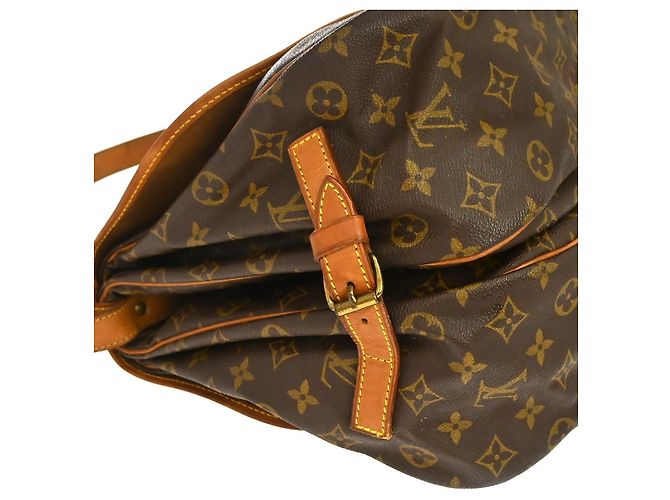 Louis Vuitton Saumur Monogram 35 Marrone - vista 6