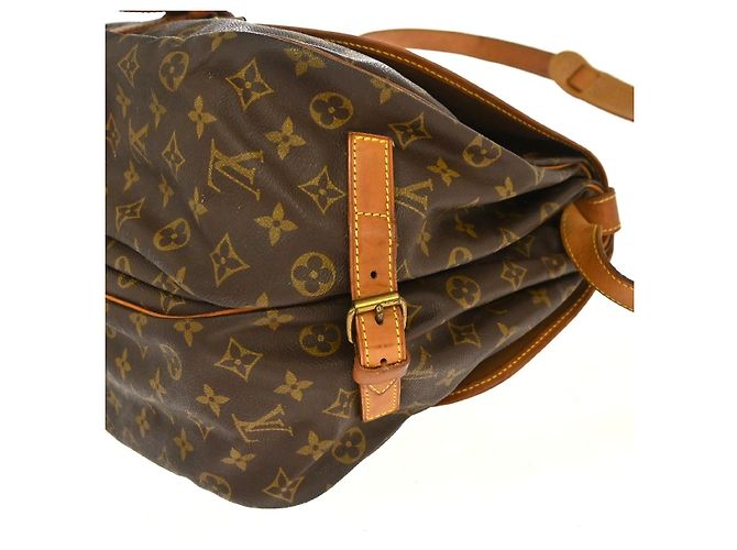 Louis Vuitton Saumur Monogram 35 Marrone - vista 7