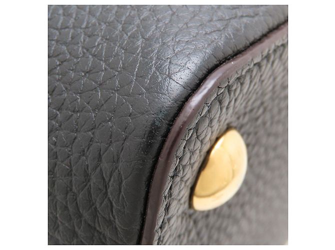 Borsa Louis Vuitton Capucines MM Nero - vista 23
