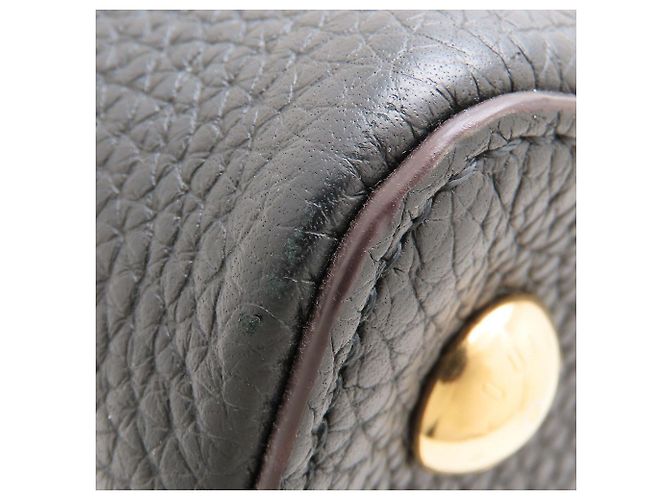 Borsa Louis Vuitton Capucines MM Nero - vista 25