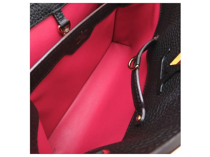 Borsa Louis Vuitton Capucines MM Nero - vista 7