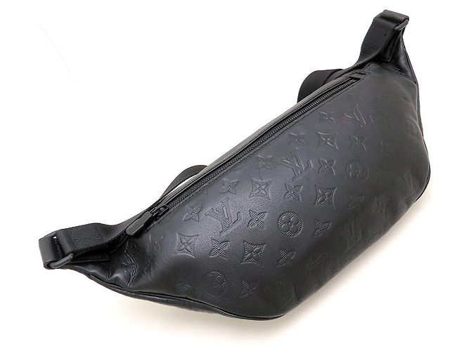 Louis Vuitton Monogram Shadow Discovery Bumbag PM Nero - vista 4