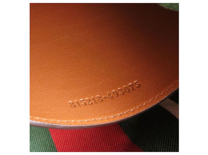 Piccola borsa a tracolla Gucci GG Emblem Marrone - vista 10
