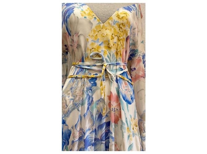 Vêtements Kleid mit Blumenprint Pink Weiß Blau Grün Grau Gelb - Ansicht 3