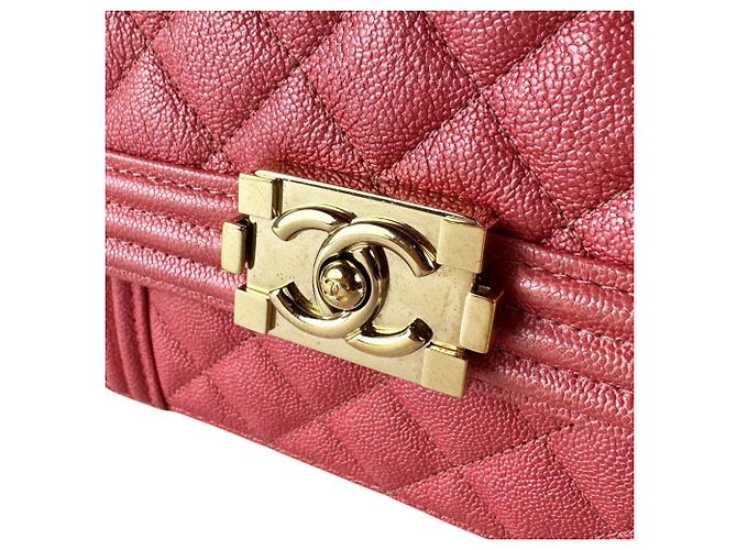 Borsa a tracolla Chanel Boy in Oro Rosa Lucido - vista 11