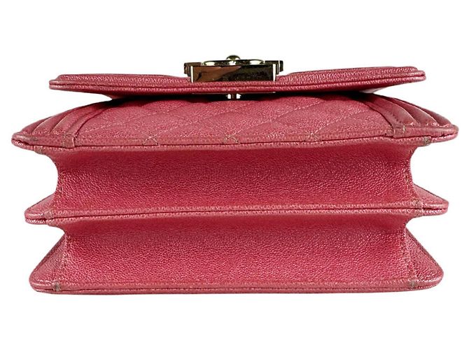 Borsa a tracolla Chanel Boy in Oro Rosa Lucido - vista 2