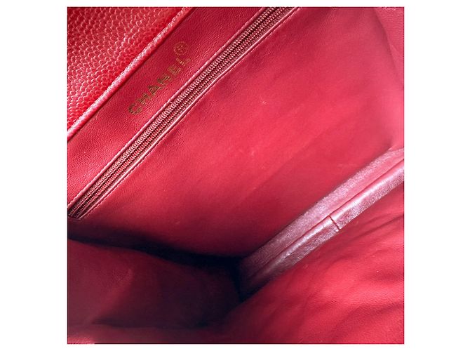 Borsa a tracolla Chanel in pelle di vitello martellata rossa Rosso - vista 5