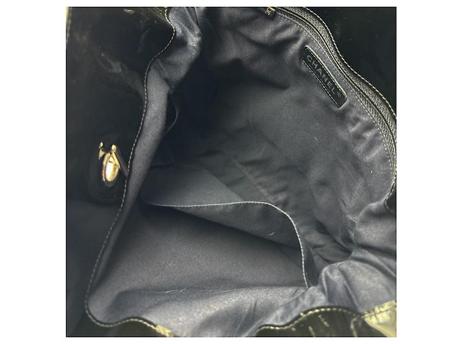 Borsa a tracolla Chanel in pelle vernice Nero - vista 5