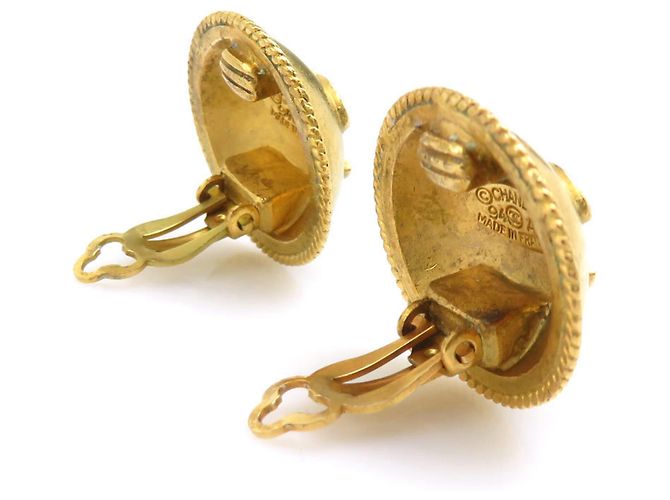 Pendientes de clip dorados Chanel - vista 3