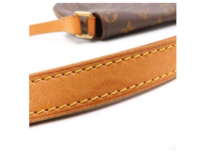 Borsa a tracolla Louis Vuitton Monogram Musette Salsa Marrone - vista 26