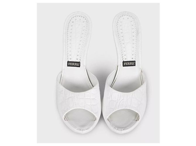 Gianfranco Ferré White Leather Platform Mules sz.37 Pre-owned - view 2